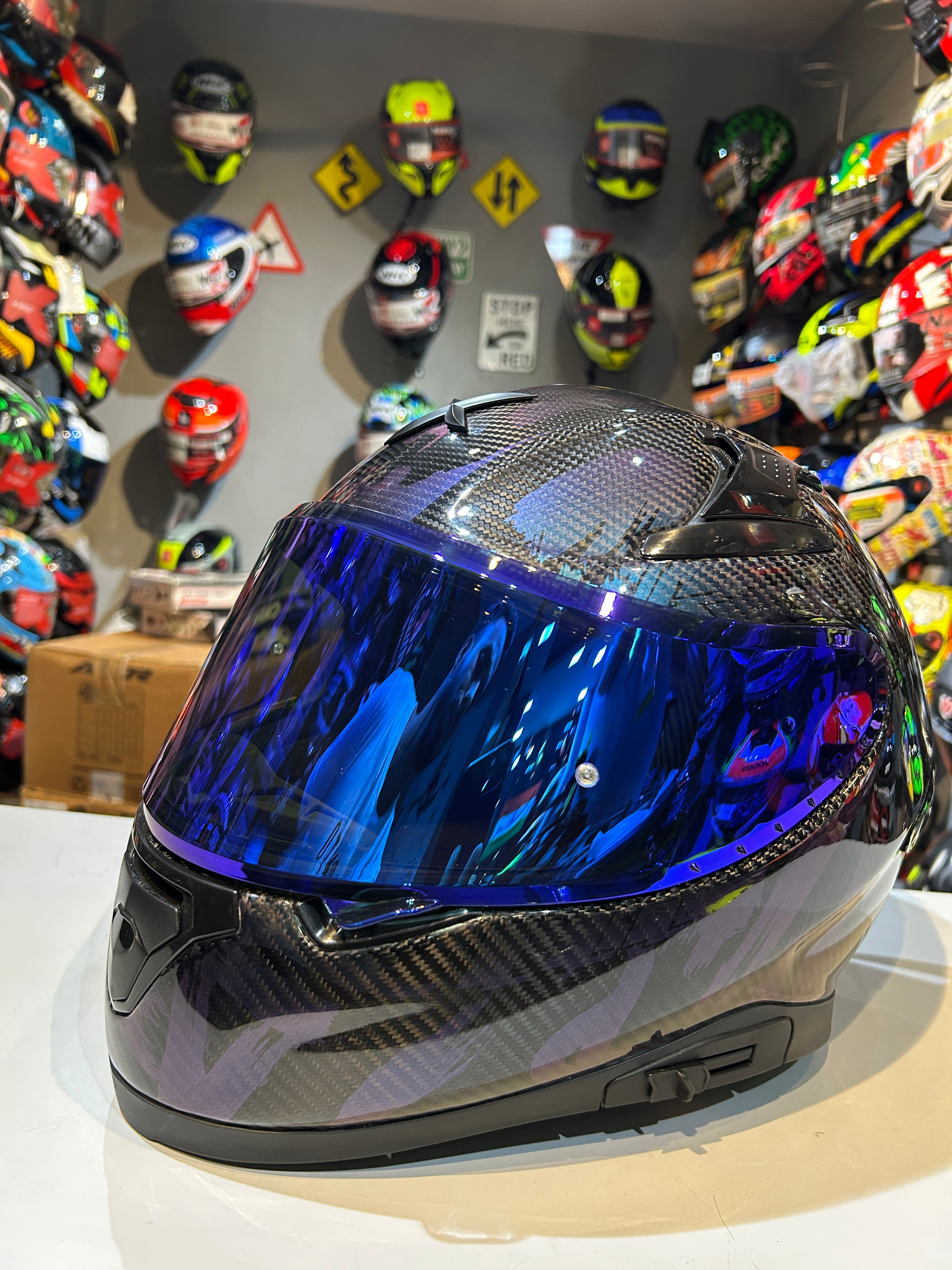 Helmets under 5000 sales