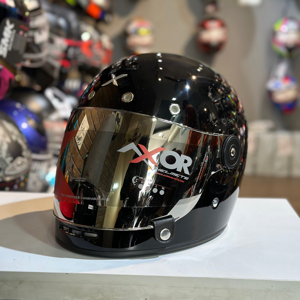 AXOR BRUTE WITH EXTRA SILVER VISOR